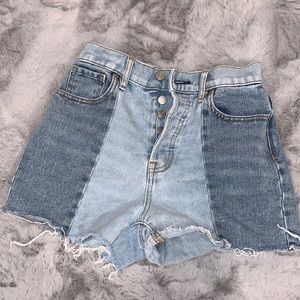 High rise icon shorts